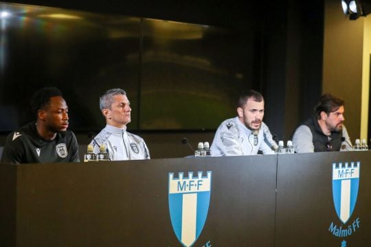 paok-synenteyxi typou